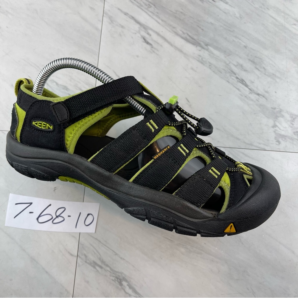 Keen Men's Black and Lime Green Closed-Toe Sandals